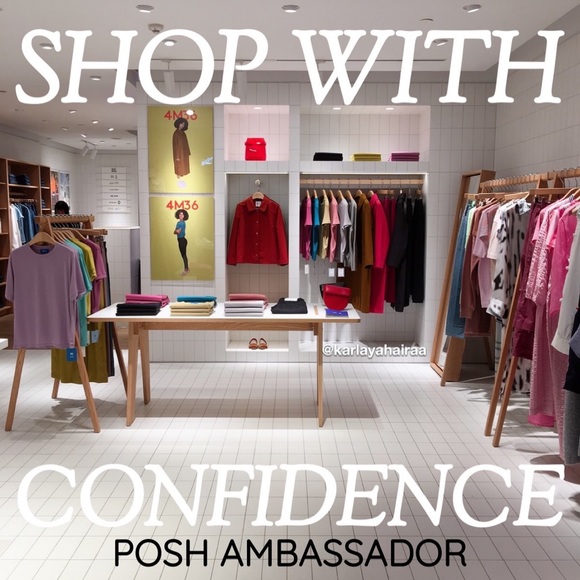 NWT🎉 Soft Ball Mom Shirt - Picture 6 of 7